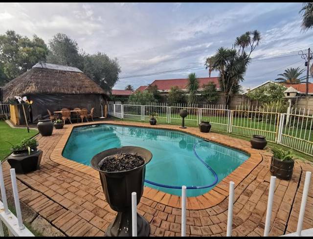 3 BEDROOM HOUSE FOR SALE IN ARCON PARK